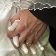 Rozwiedzeni są wśród nas Przyszła do nas Szwecja Jeszcze kilkanaście lat temu o masowych rozwodach nikt nie słyszał. Przynajmniej w Polsce. Rozwodziły się gwiazdy filmowe, ludzie ogólnie znani, ale nie w naszym kraju. Zjawisko...
